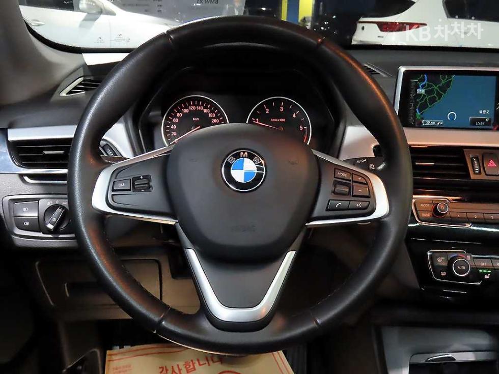 BMW X1 — miniaturë 10