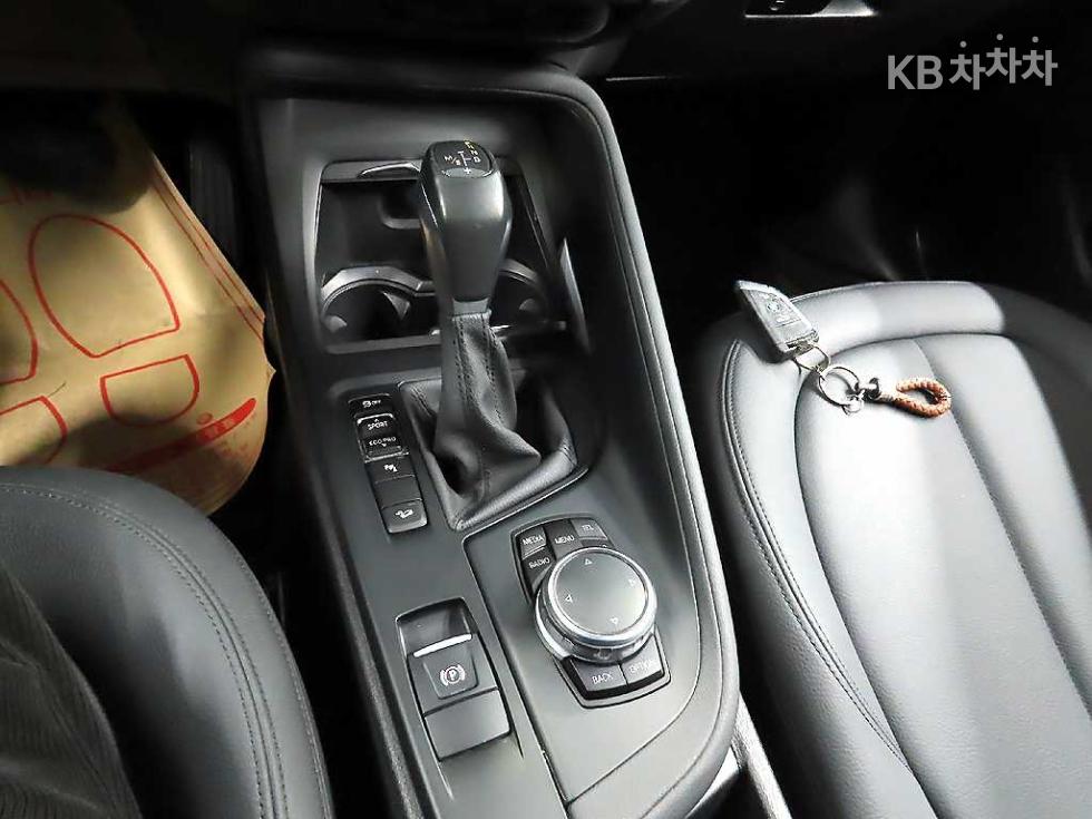 BMW X1 — miniaturë 13