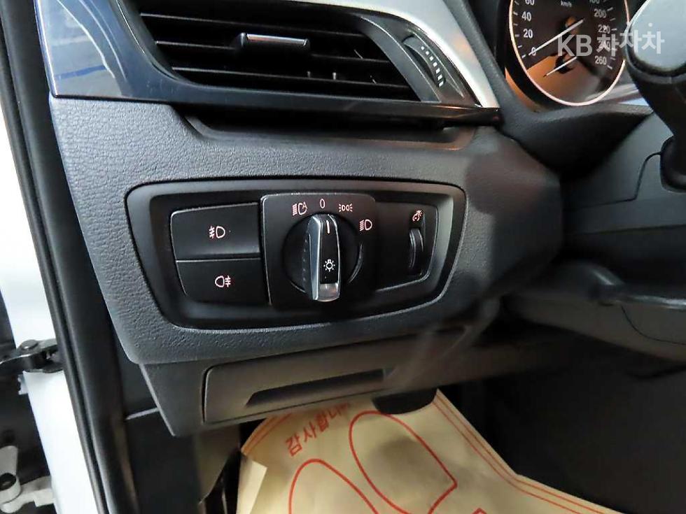 BMW X1 — miniaturë 15