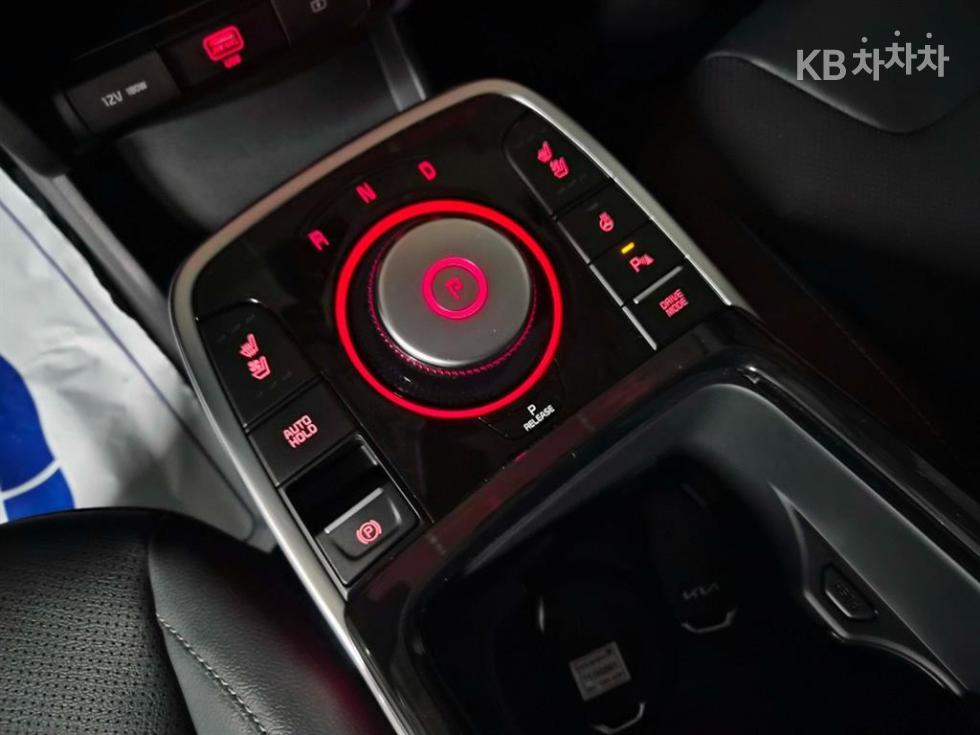 Kia Niro — miniaturë 11