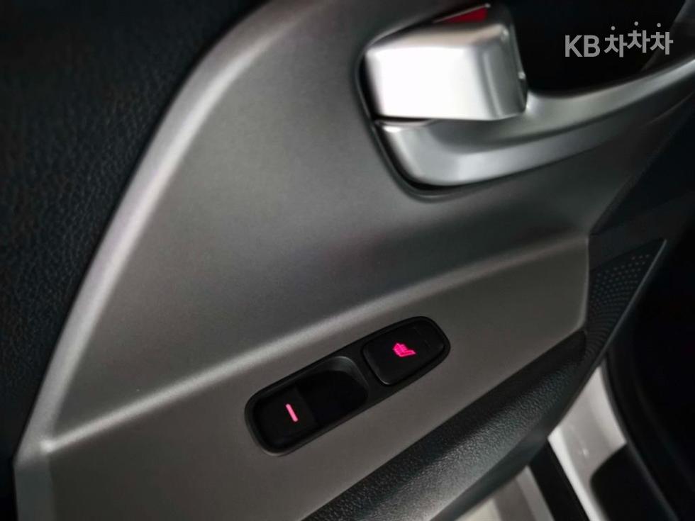Kia Niro — miniaturë 16