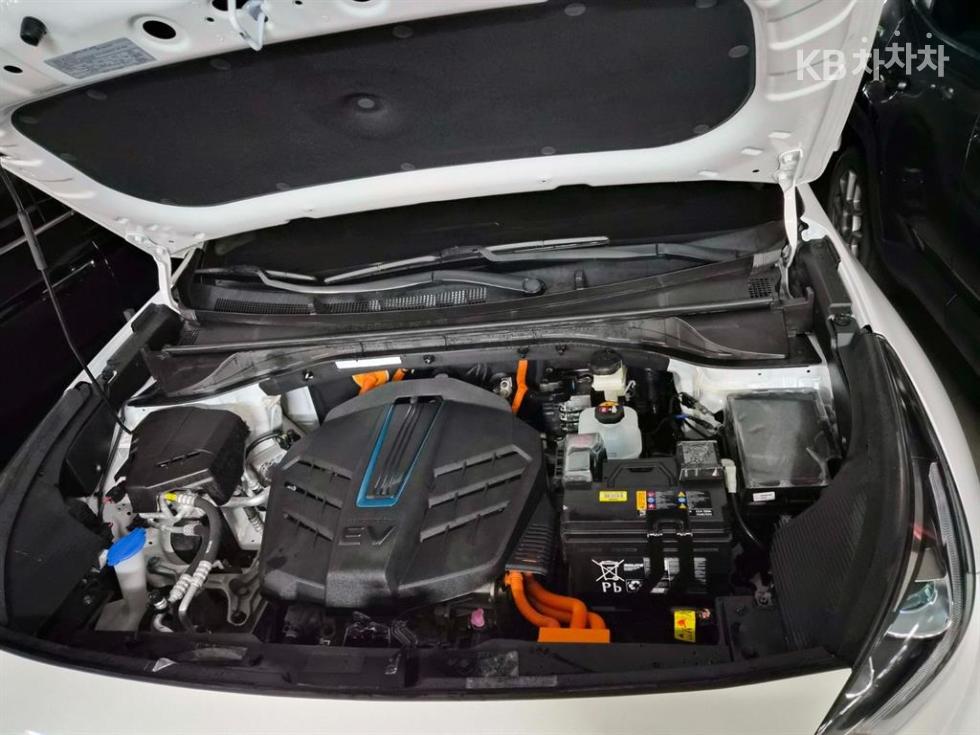 Kia Niro — miniaturë 19