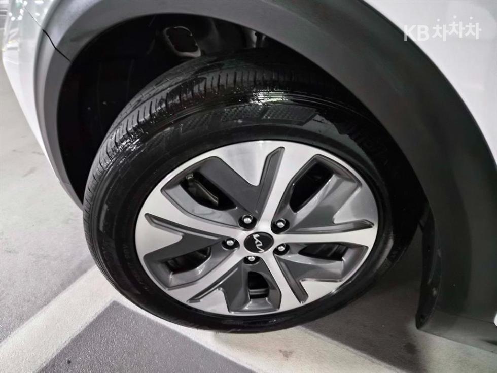 Kia Niro — miniaturë 20
