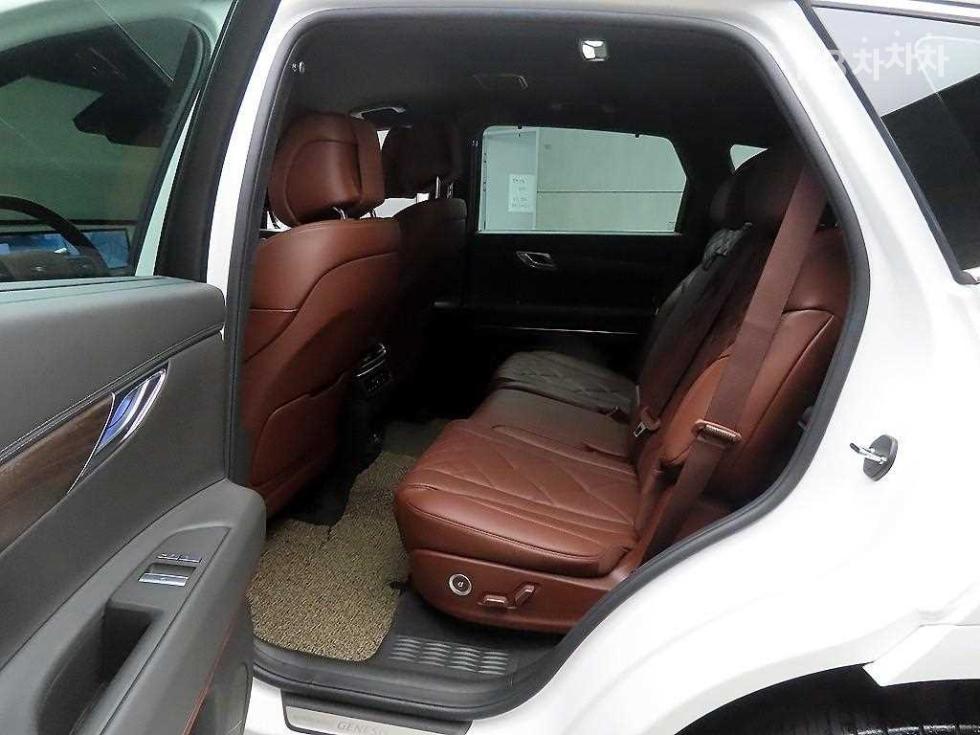 2024 Genesis GV80 photo