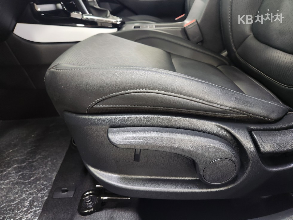 Kia Seltos — miniaturë 8