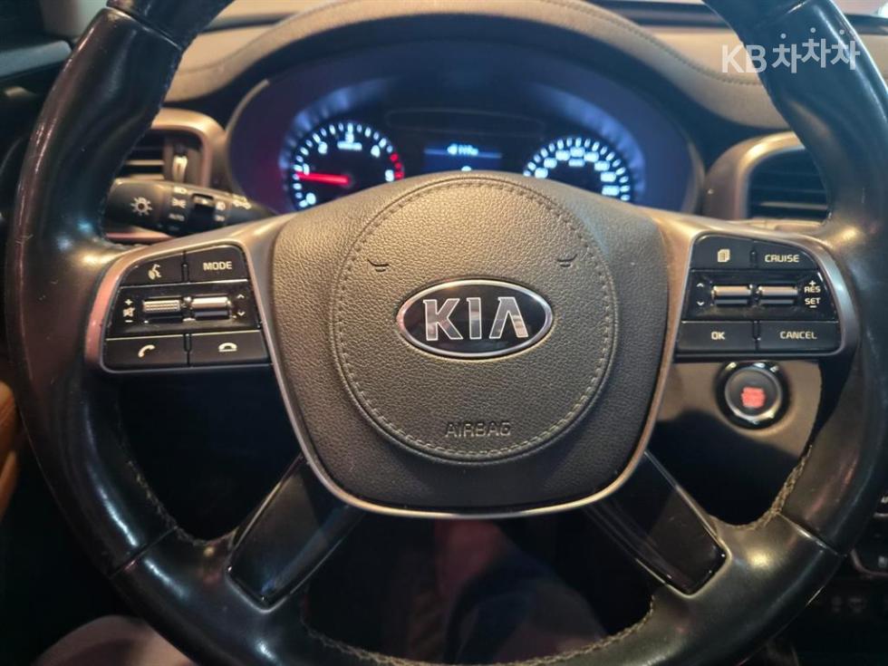 Kia Sorento — miniaturë 11