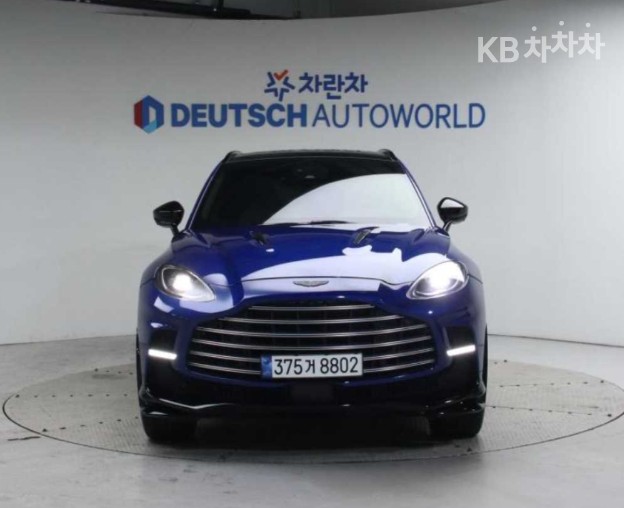 Aston Martin DBX — miniaturë 3