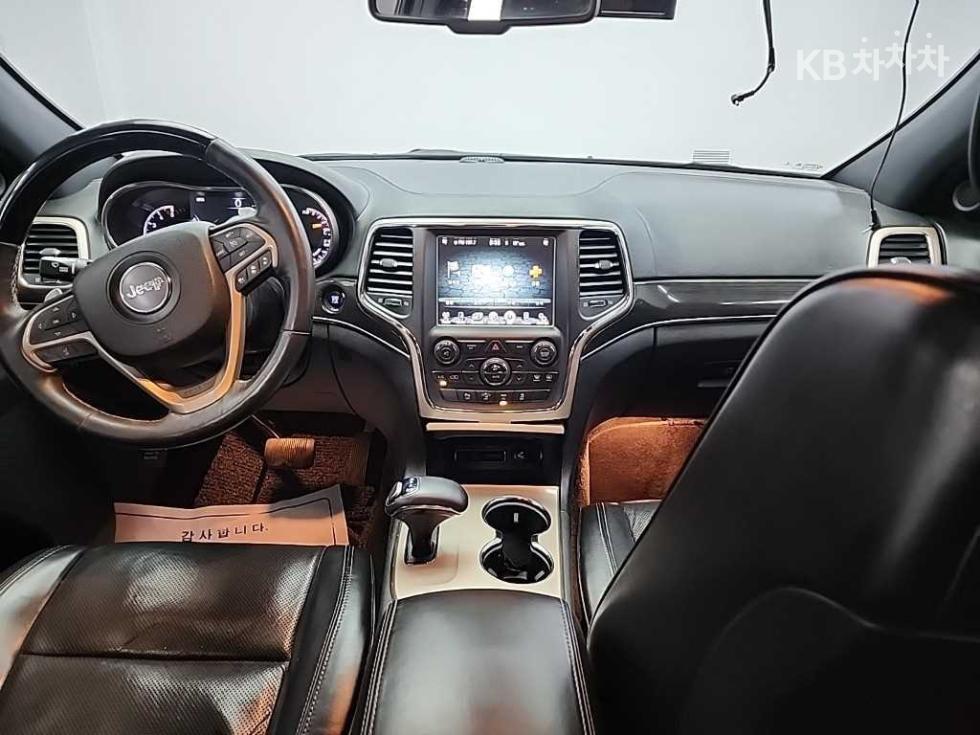 Jeep Cherokee — miniaturë 7