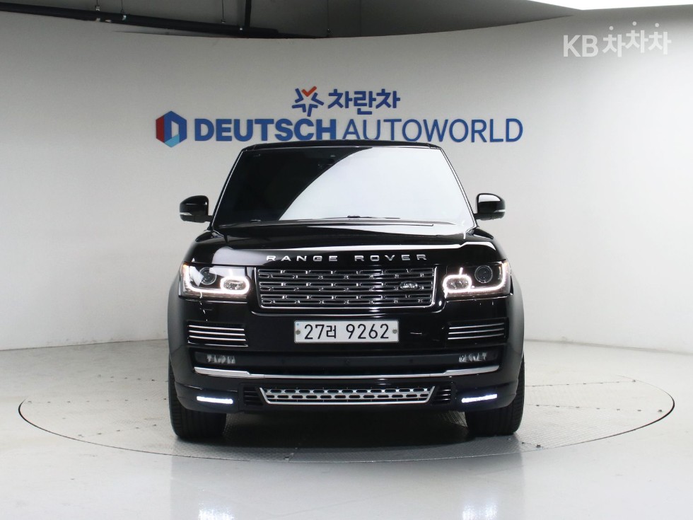 Land Rover Range Rover — miniaturë 3