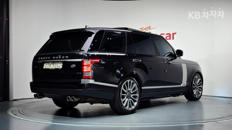 Land Rover Range Rover — miniaturë 31