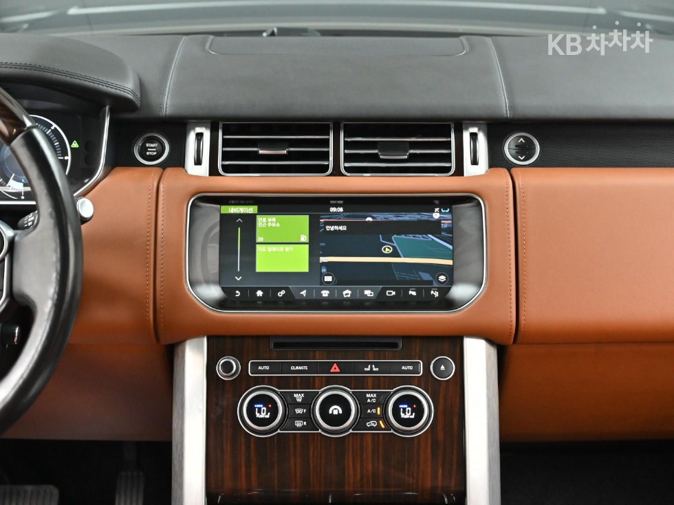 Land Rover Range Rover — miniaturë 13