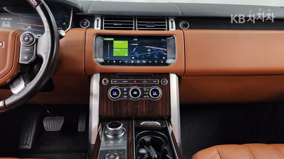 Land Rover Range Rover — miniaturë 25