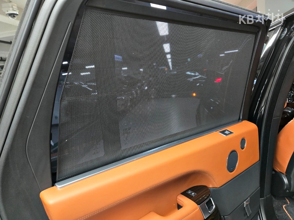 Land Rover Range Rover — miniaturë 22