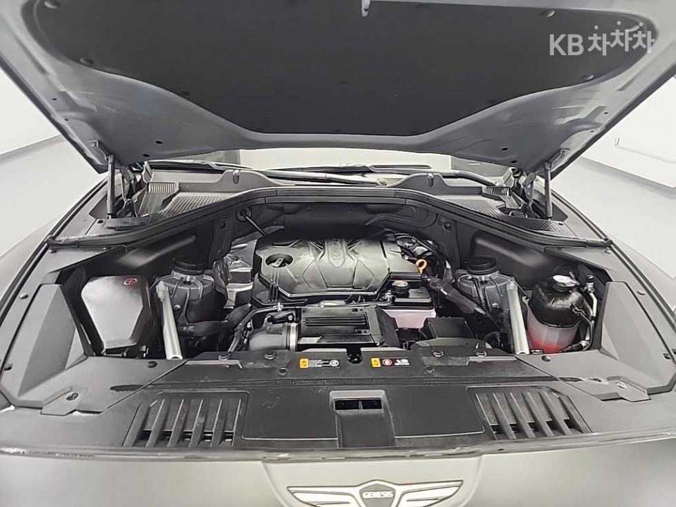 2024 Genesis GV80 photo