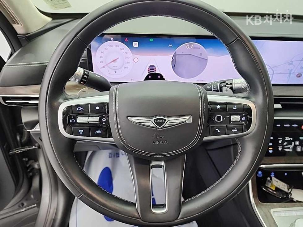 2024 Genesis GV80 photo