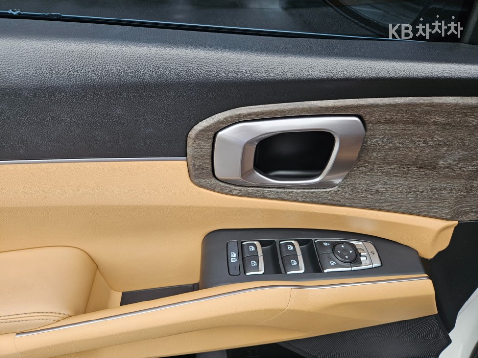 Kia Sorento — miniaturë 9