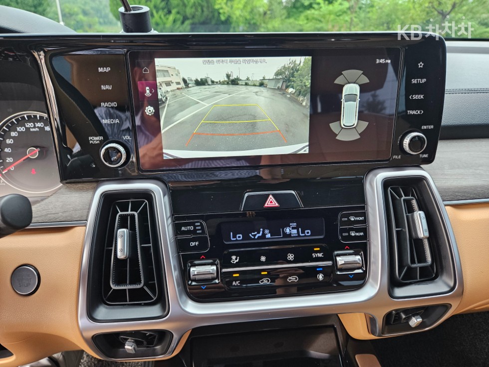 Kia Sorento — miniaturë 17