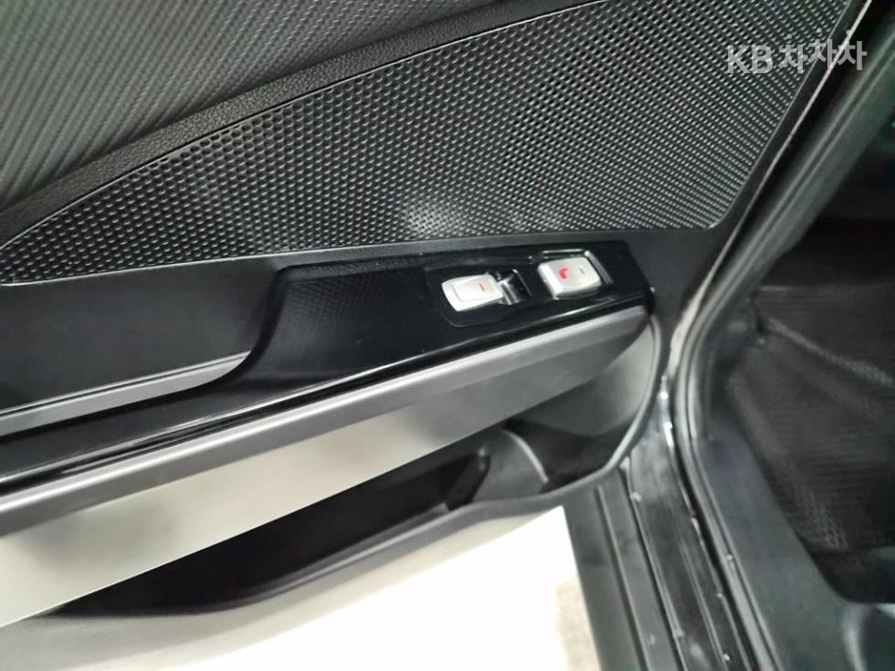 SsangYong Tivoli — miniaturë 8