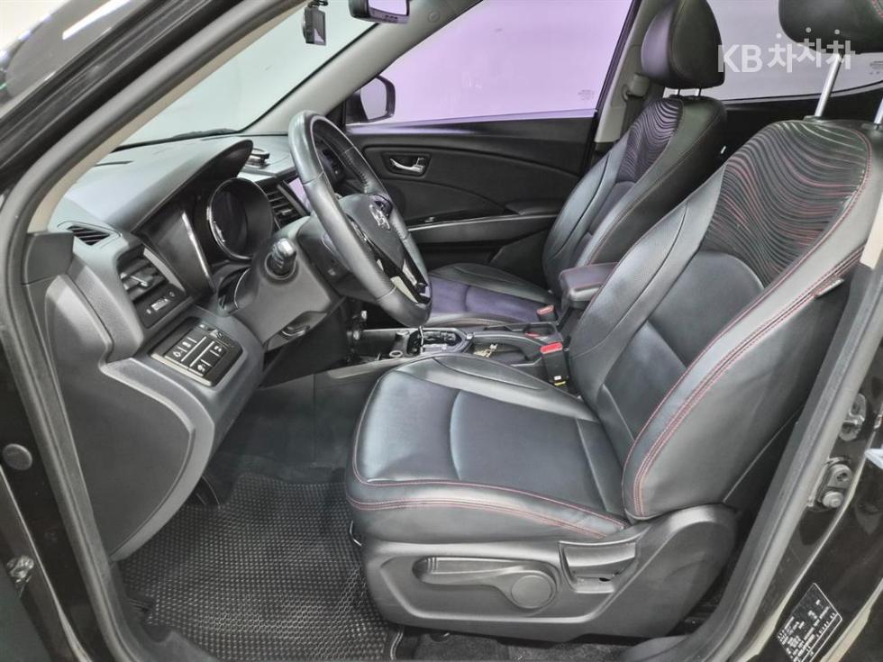 SsangYong Tivoli — miniaturë 11