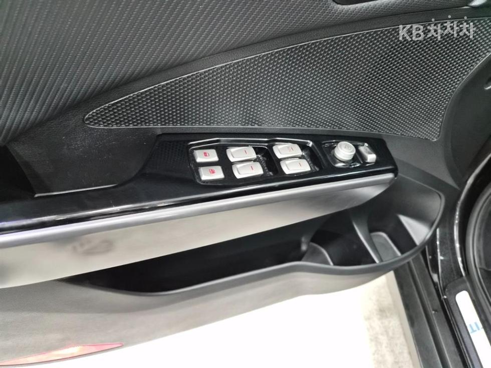 SsangYong Tivoli — miniaturë 12