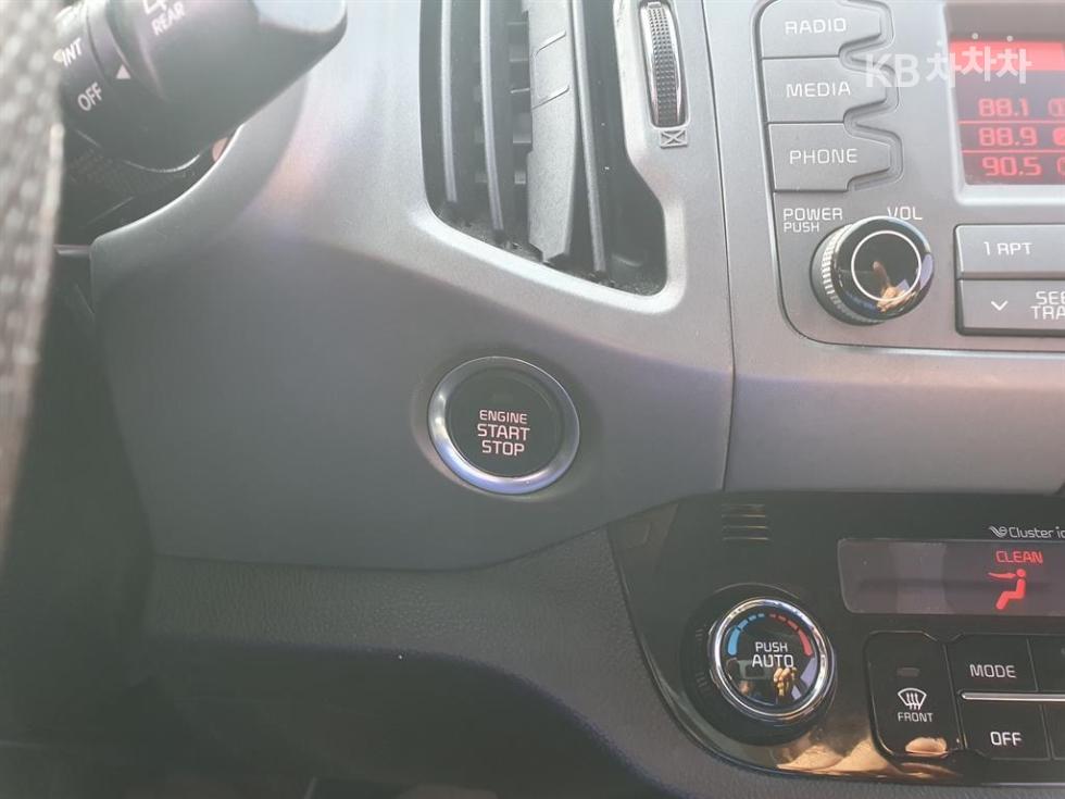Kia Sportage — miniaturë 9