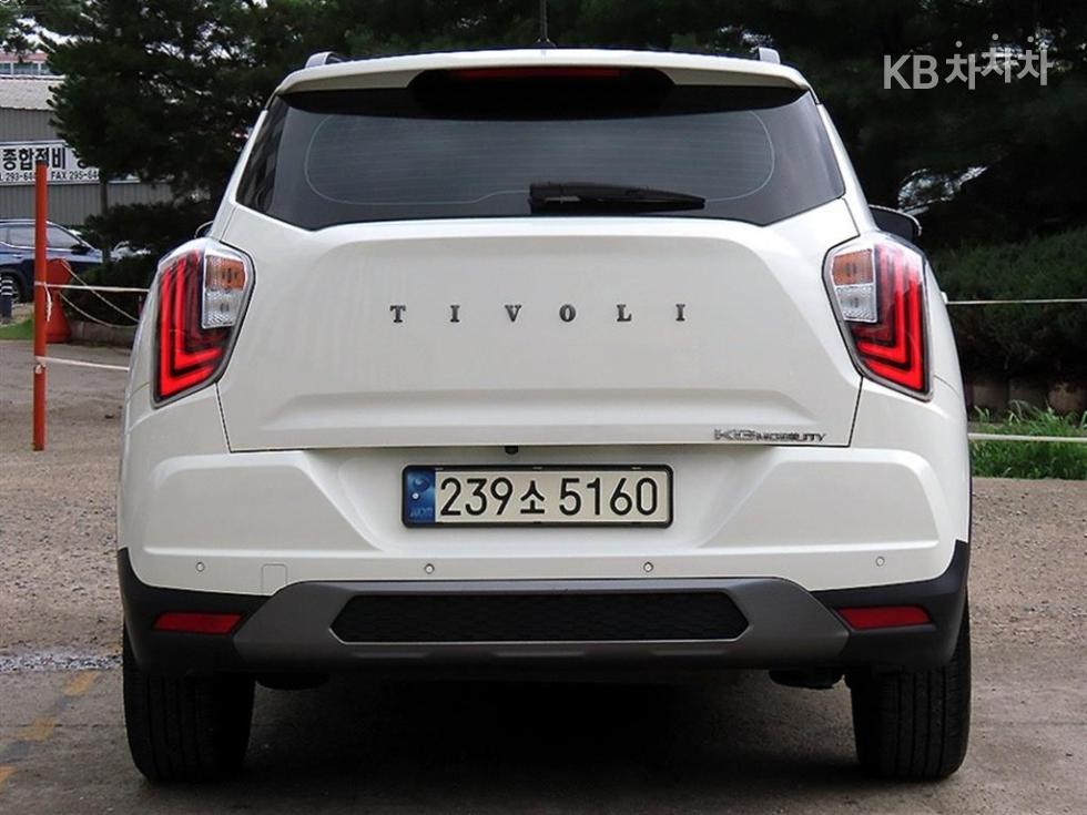 SsangYong Tivoli — miniaturë 4