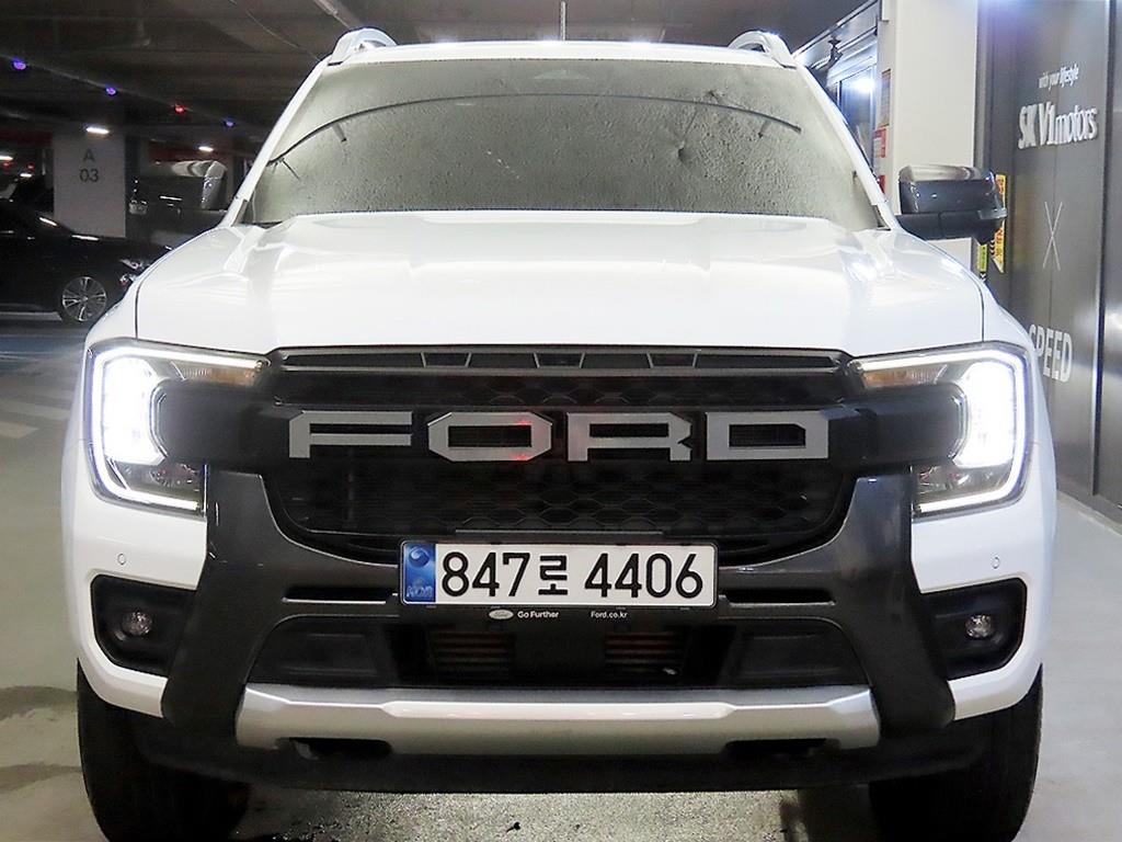 2025 Ford 4 photo