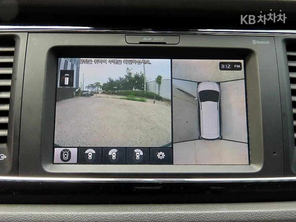 Kia Carnival — miniaturë 15