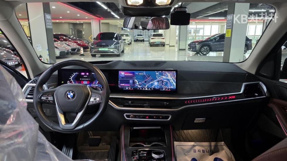 BMW X5 — miniaturë 3