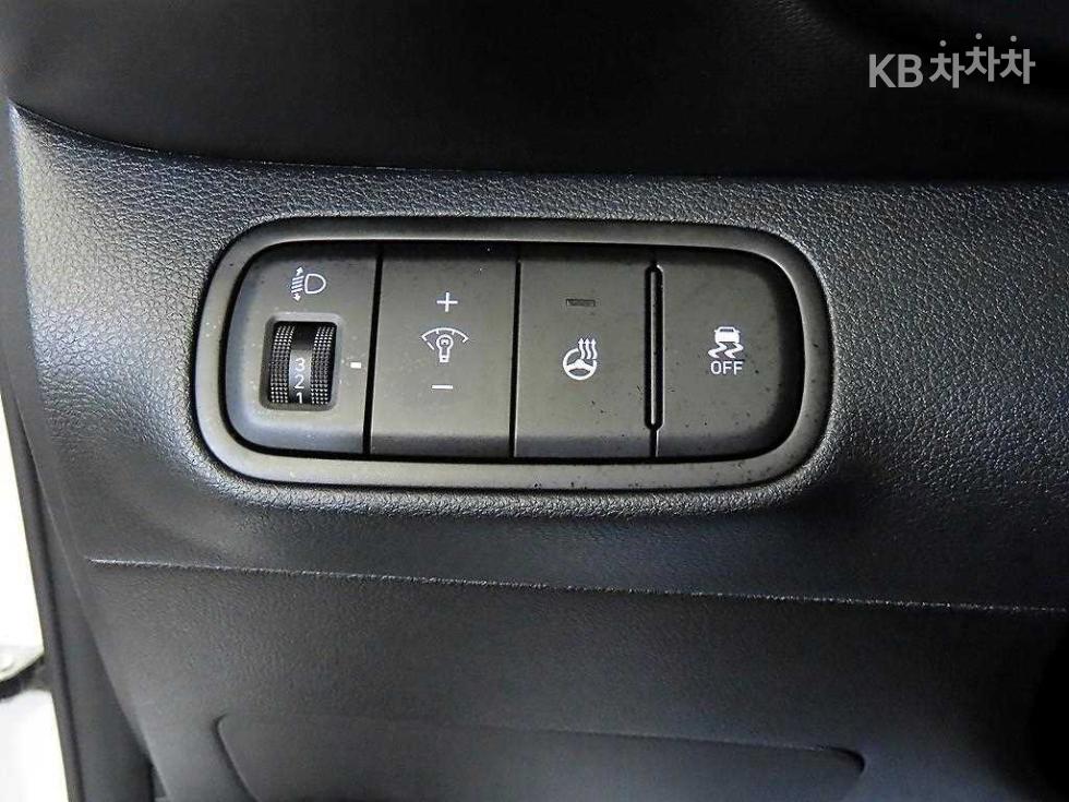 Hyundai Venue — miniaturë 14