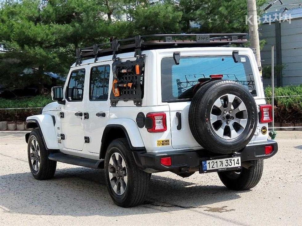 Jeep Wrangler — miniaturë 3