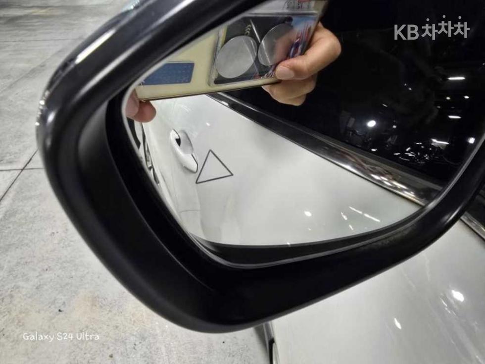 Peugeot 2008 — miniaturë 4