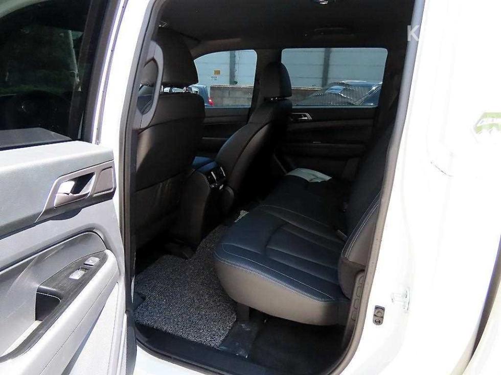 SsangYong Rexton — miniaturë 6