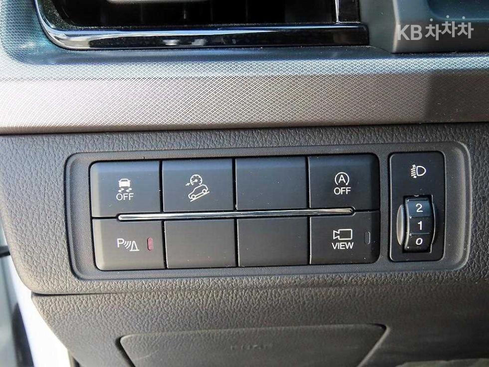 SsangYong Rexton — miniaturë 12