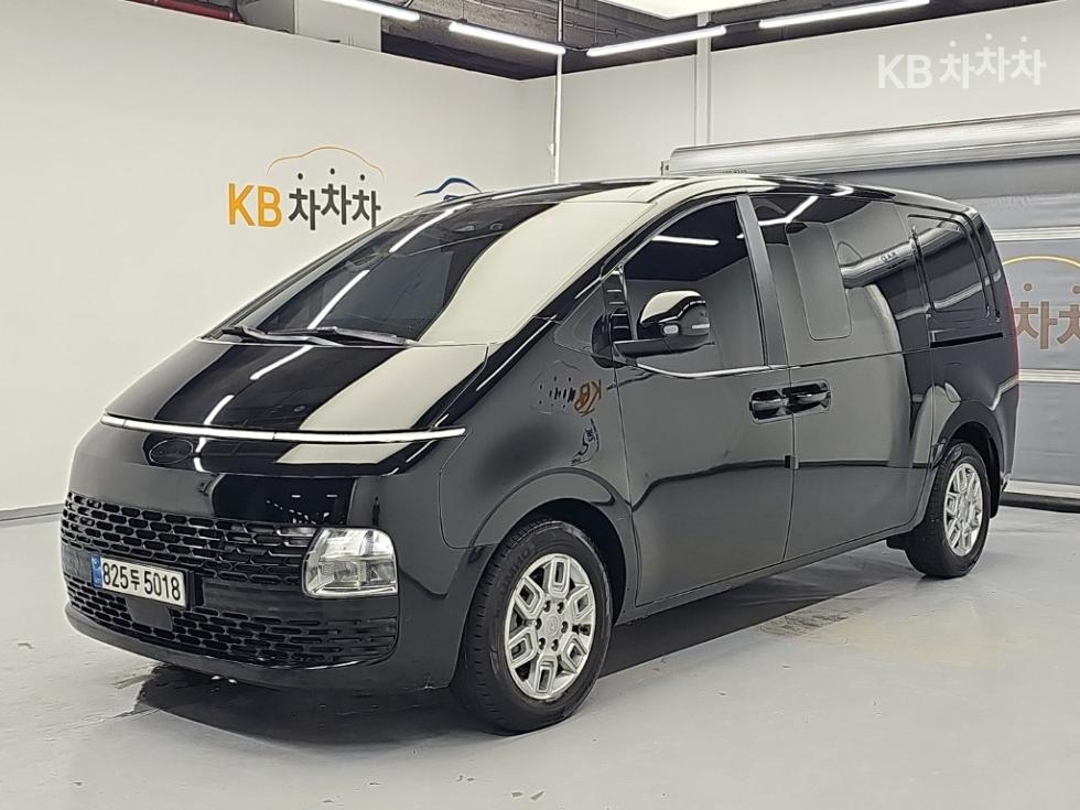 Hyundai Staria