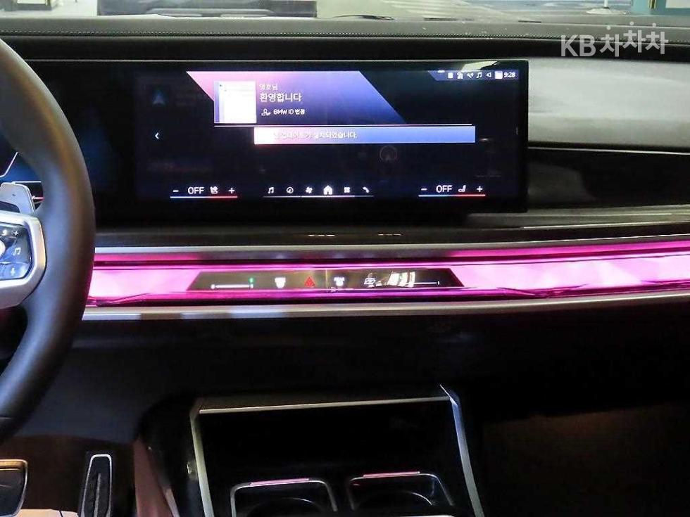 BMW 7er — miniaturë 11