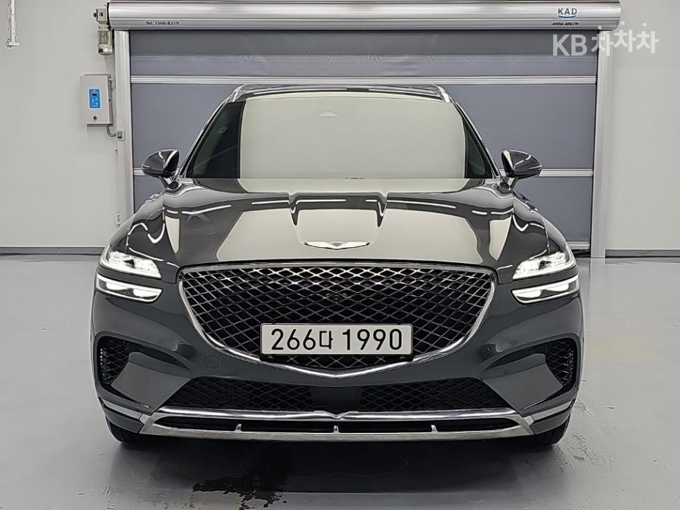 2023 Genesis GV70 photo