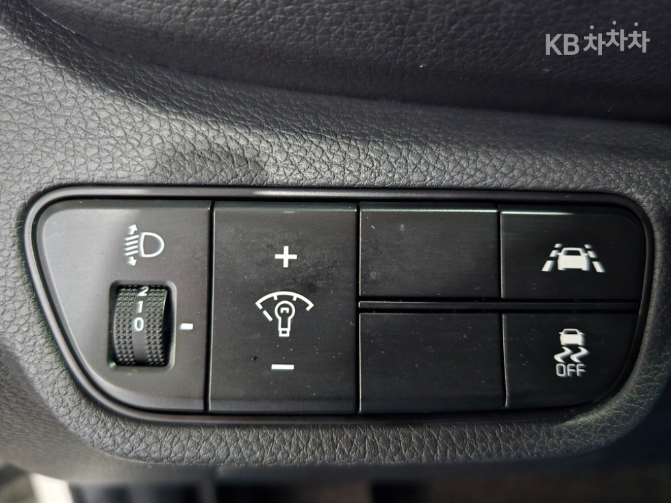 Kia Seltos — miniaturë 15