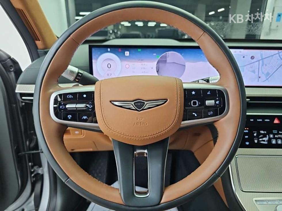 2024 Genesis GV80 photo
