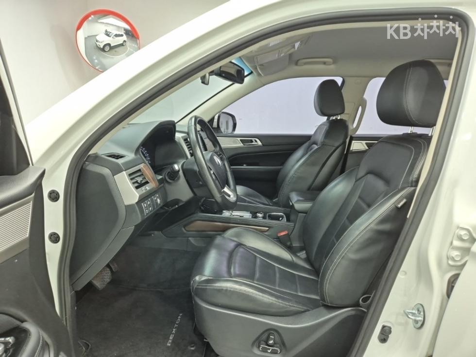 SsangYong Rexton — miniaturë 11