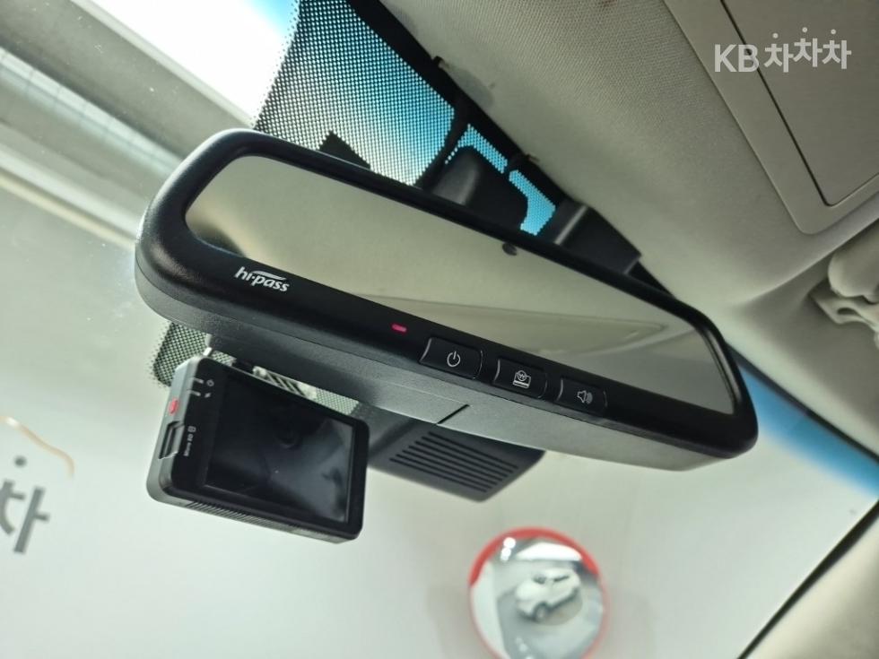 SsangYong Rexton — miniaturë 16