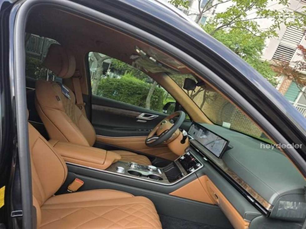 2024 Genesis GV80 photo
