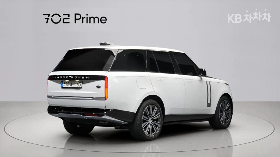 2023 Land Rover (L460) photo
