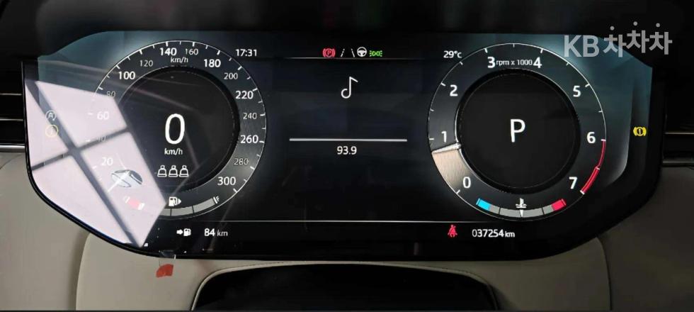 2023 Land Rover (L460) photo