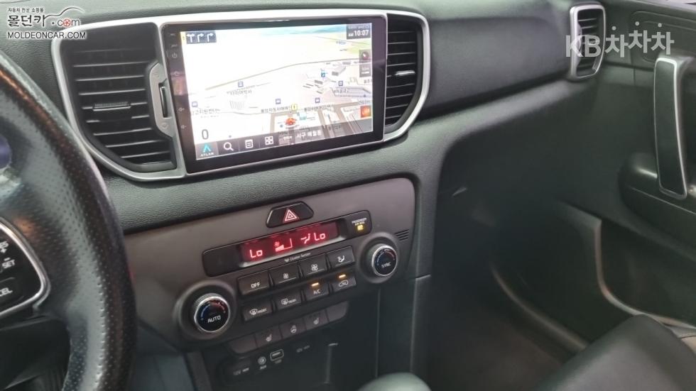 Kia Sportage — miniaturë 12