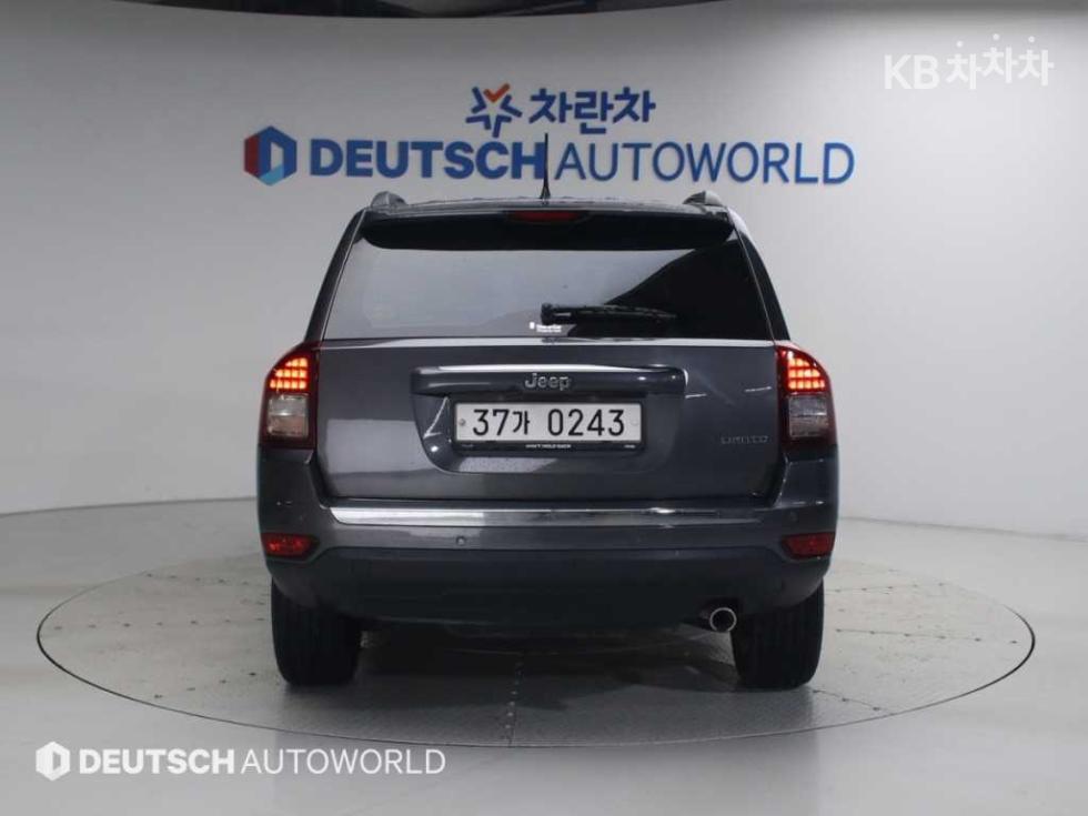 Jeep Compass — miniaturë 4
