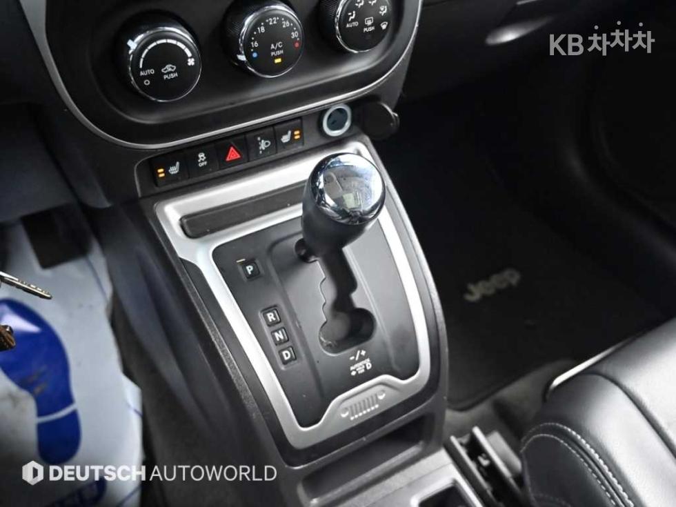 Jeep Compass — miniaturë 9