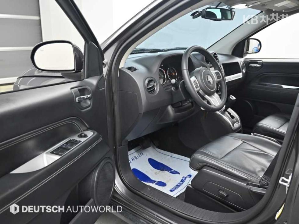 Jeep Compass — miniaturë 11