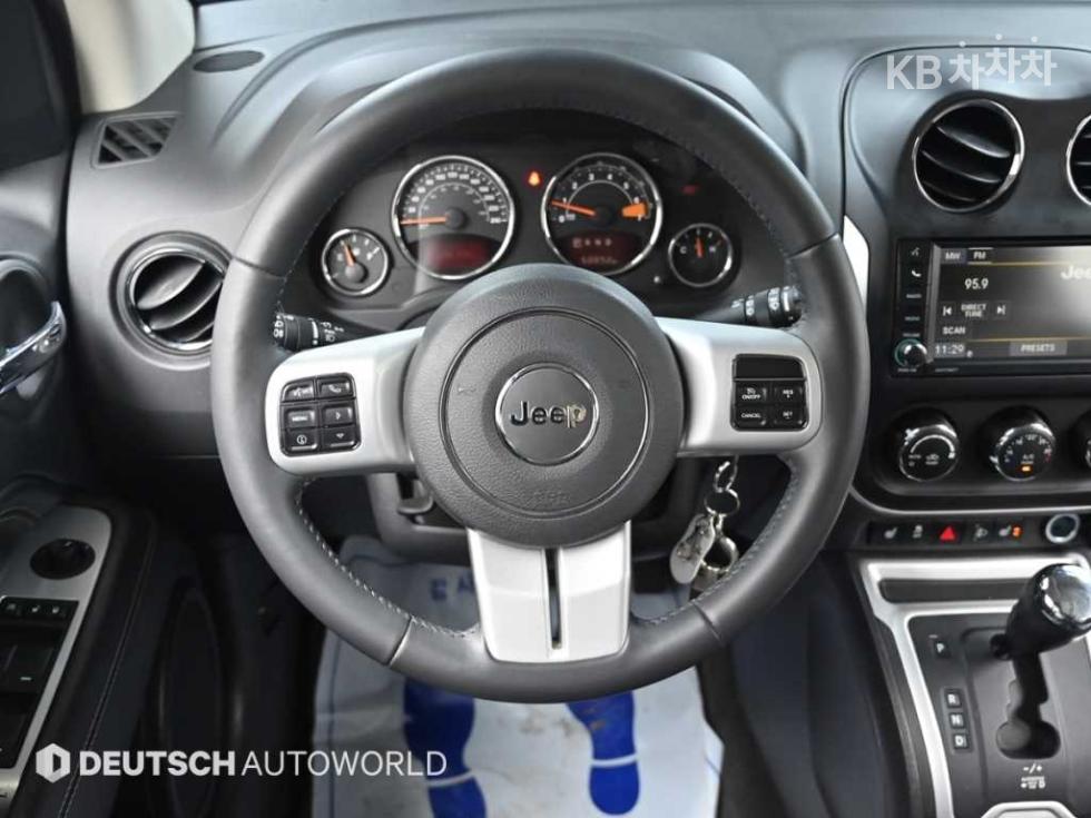 Jeep Compass — miniaturë 13
