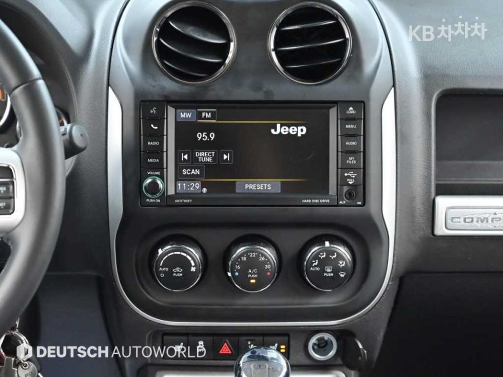 Jeep Compass — miniaturë 14
